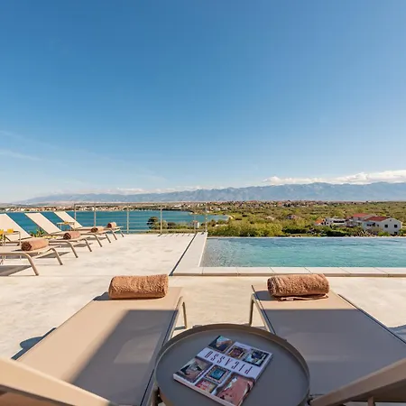 Quintessa With Infinity Pool Villa