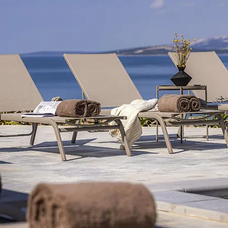 Quintessa With Infinity Pool Villa *