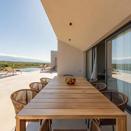 Quintessa With Infinity Pool Villa *